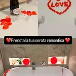 Luxury 2 Al Duomo Di パルマ