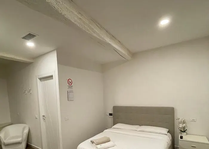 Luxury 2 Al Duomo Di * Parma